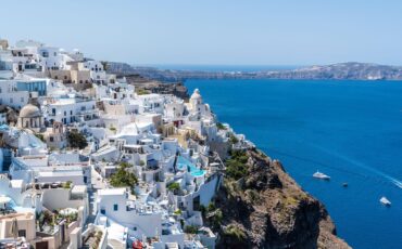 santorini-oia-greece-water-161815